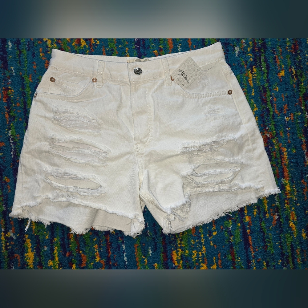 NWT Free People Distressed White Denim Shorts‎ Size 26/ 3" Inseam